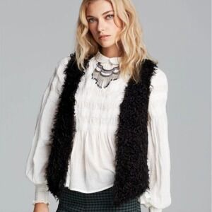 Free People FP Fur Away Vest Size Medium (M) EUC Furry Fuzzy Black